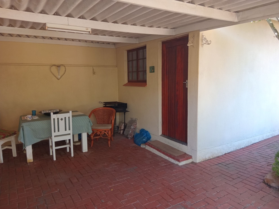 3 Bedroom Property for Sale in Heiderand Western Cape